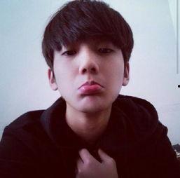 欧美绅士男纹身图片,纹身艺术中的优雅与力量